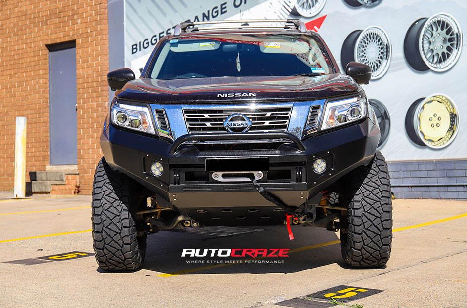 NISSAN NAVARA D LOCKER BLACK
